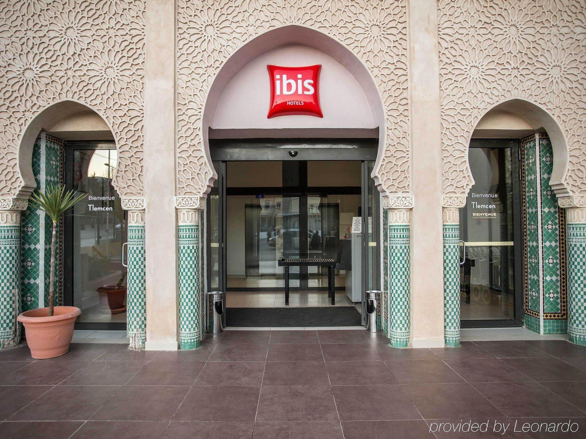 ホテル Ibis トレムセン エクステリア 写真